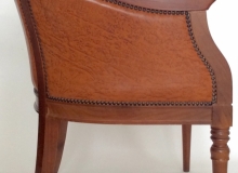 Poltrona in legno noce